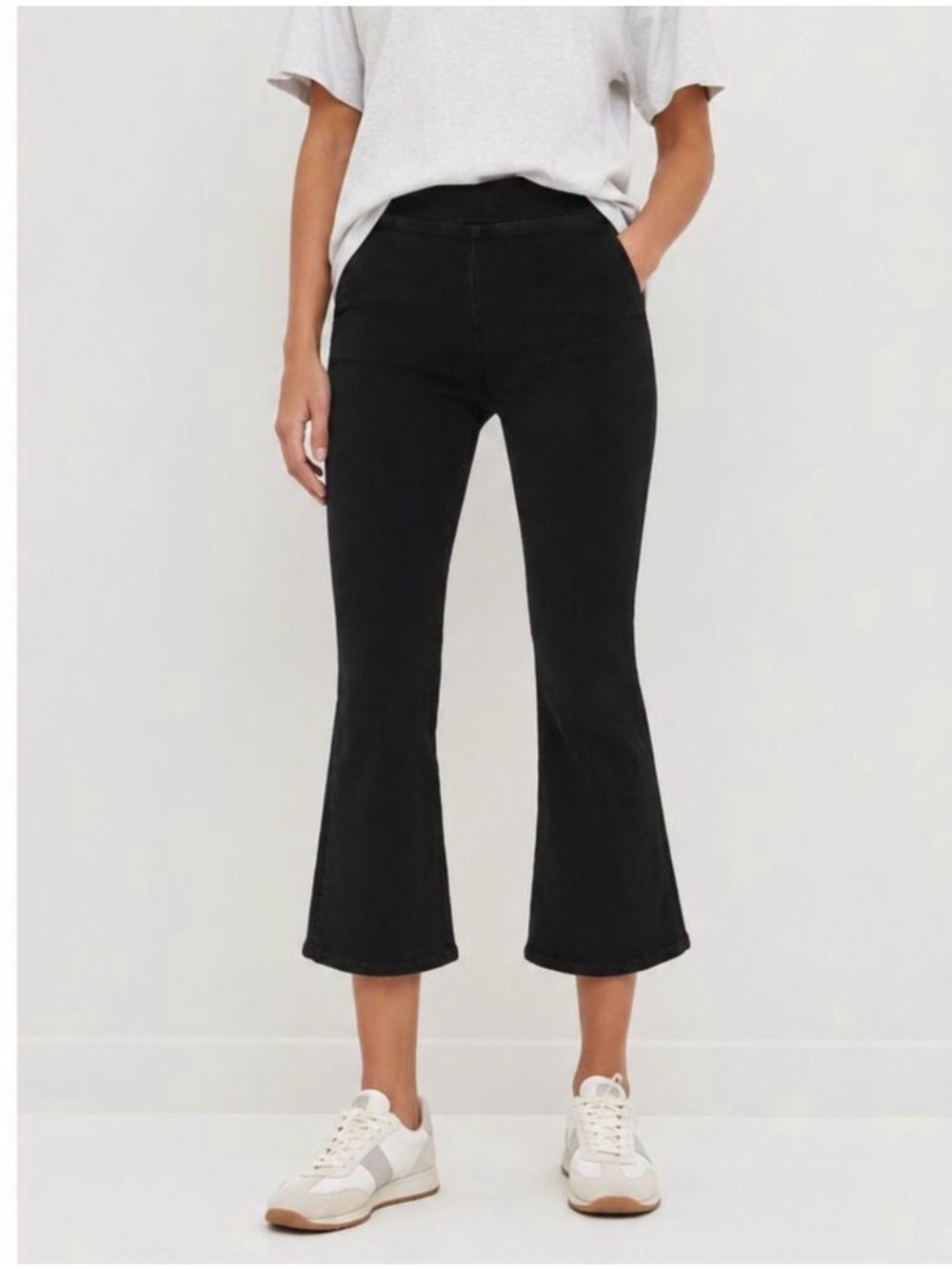 FRAME NWT Jetset Crop High Rise Mini-Boot Black Jeans Size 2